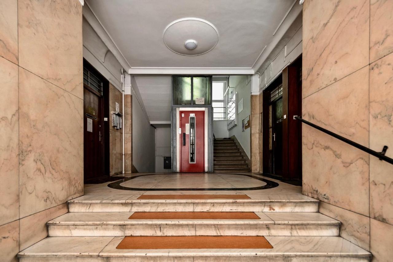 Secret Diamond Of The Parlament Apartment Budapest Luaran gambar